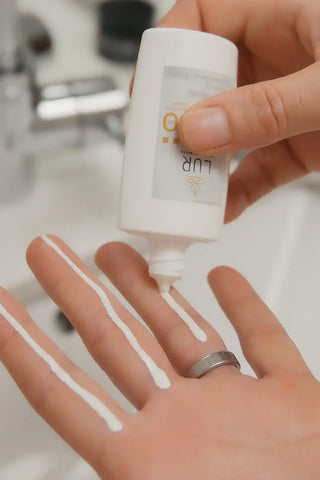 Facial Sunscreen SPF 50 — Daily UVA/UVB Shield, Matte Hydration