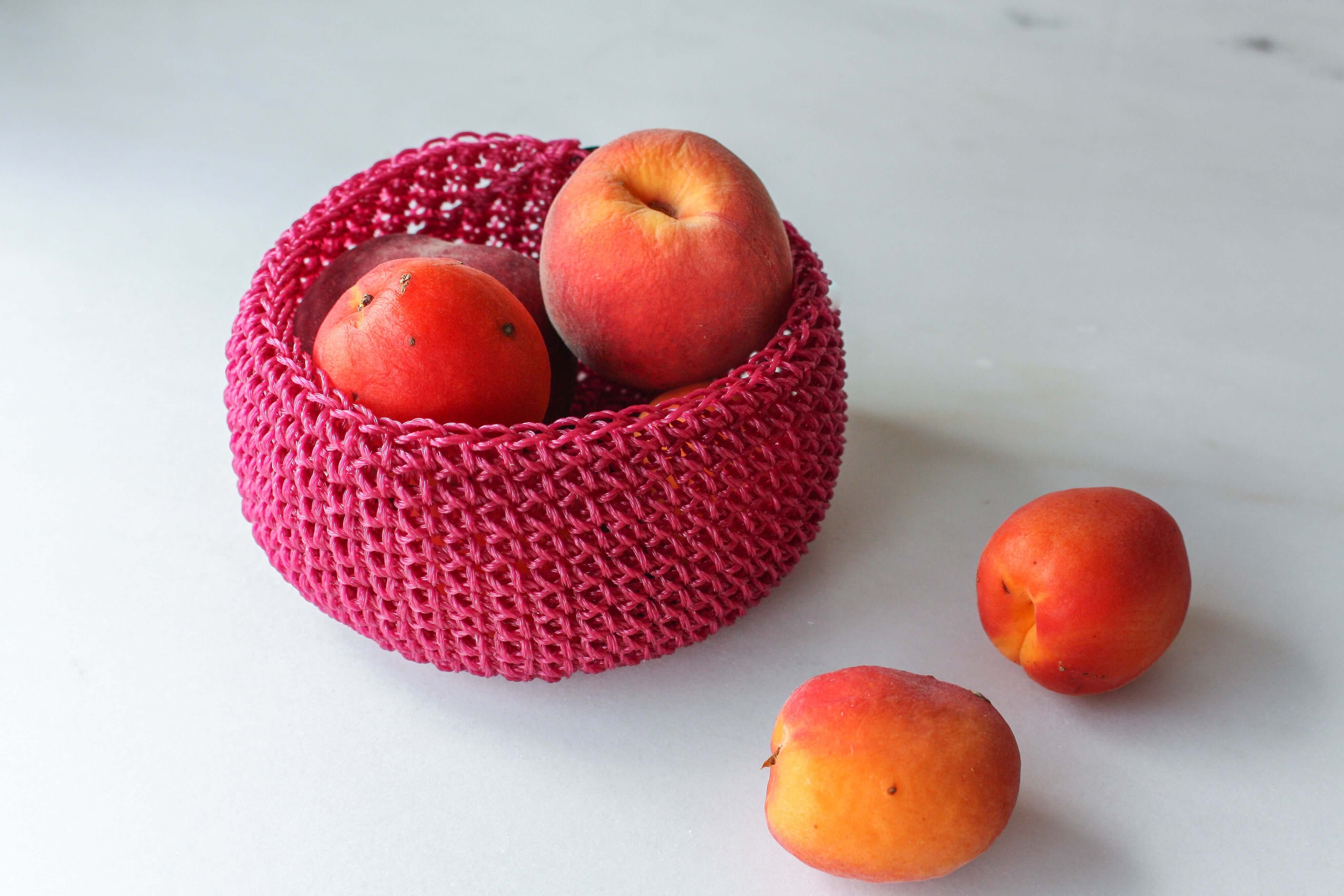 The N.ESTS are baskets in crochet, handmade with an unusual material – Mason’s line.