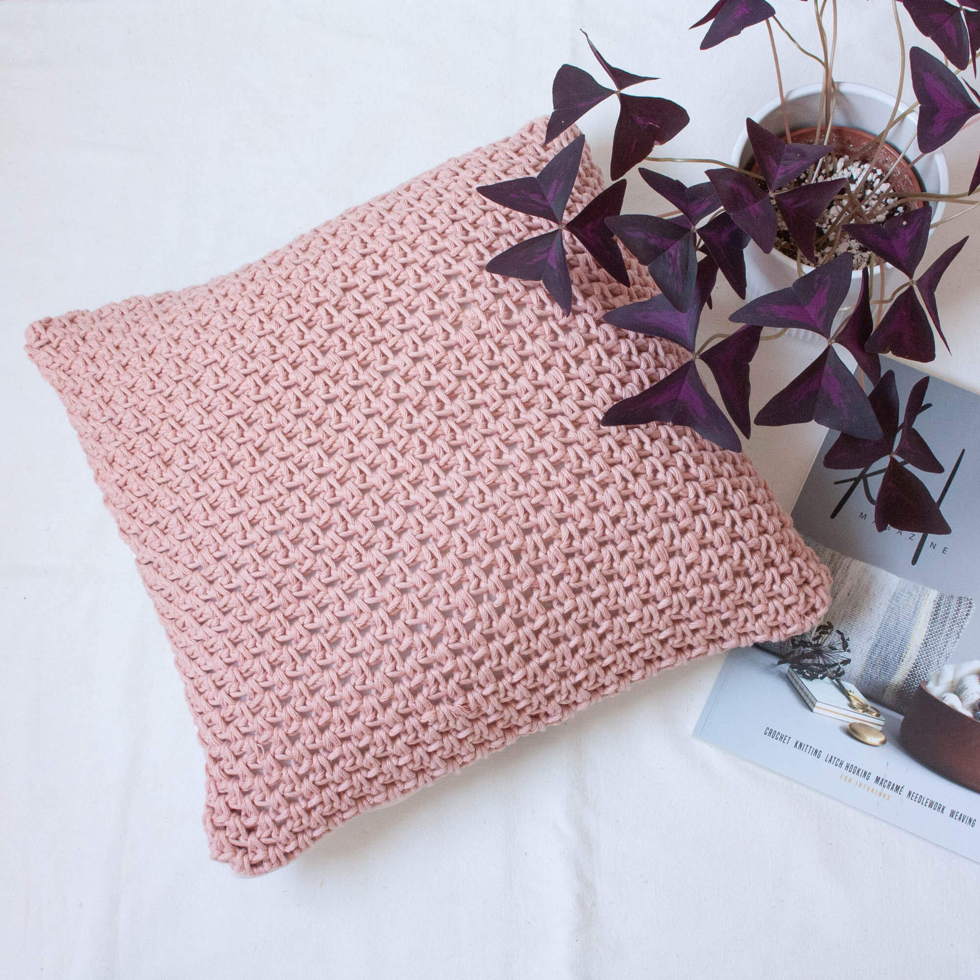 Crochet Pillow Textures – Dusty Pink